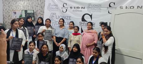 NSTI trainees with certificates
